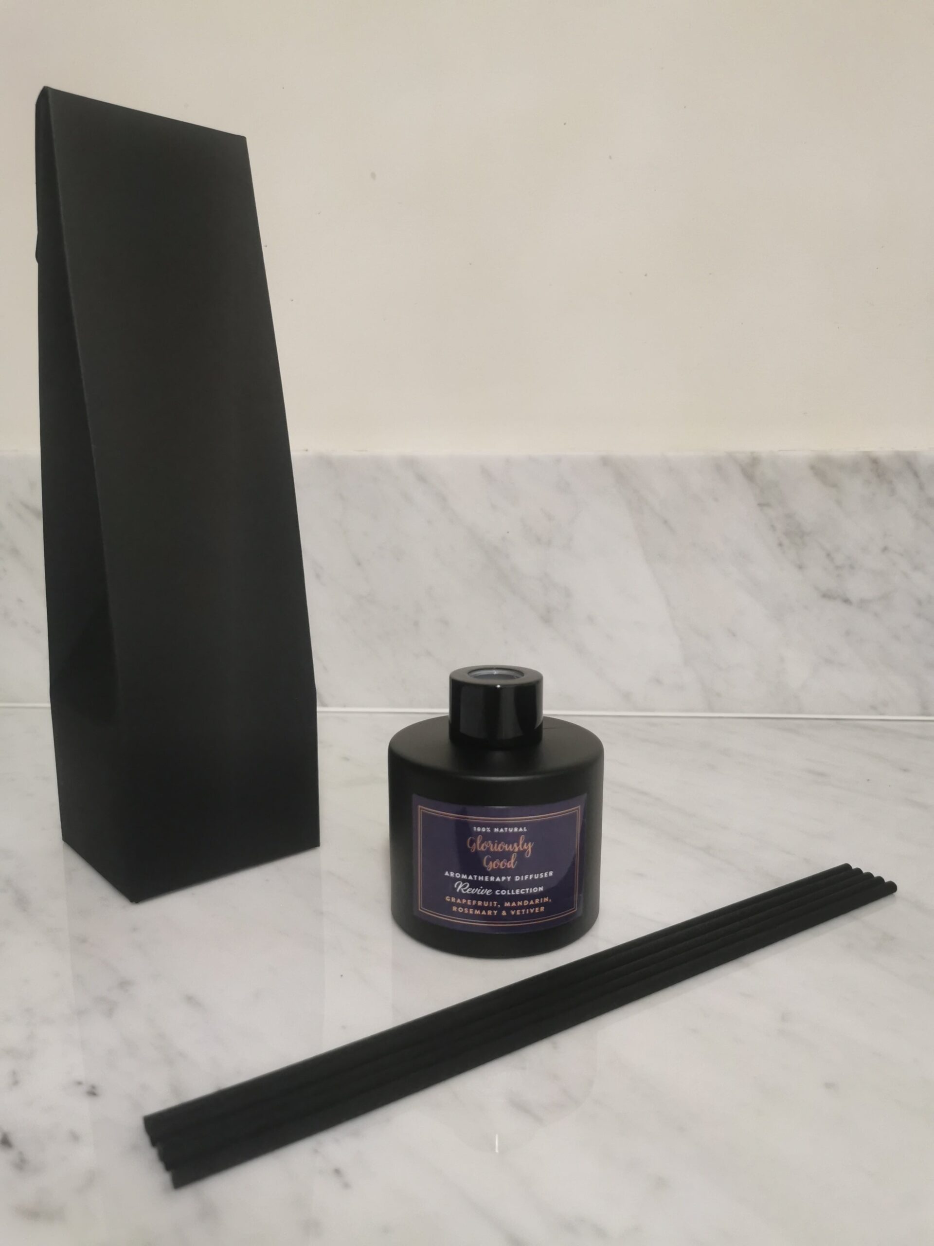 Grapefruit, Mandarin, Rosemary & Vetiver Satin Black Reed Diffuser - Image 2